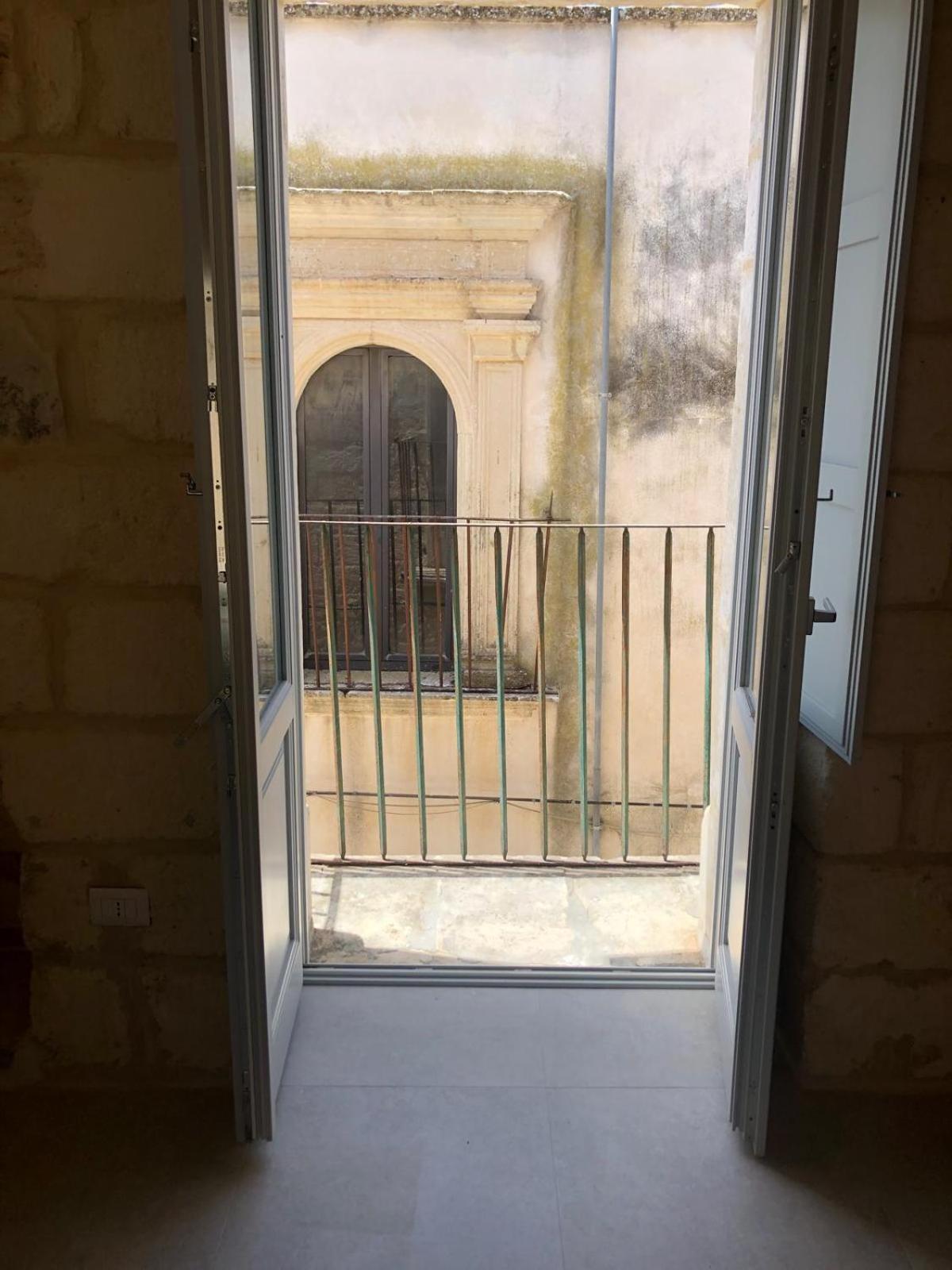 Odegos Monolocali Vico Sant'Antonio Villa Carpignano Salentino Exterior photo